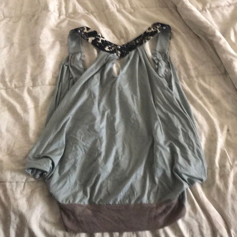 Vest - Picture 2 of 3